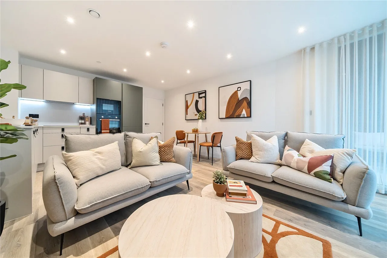 1 bed flat for sale — Tweedy Road, BR1
