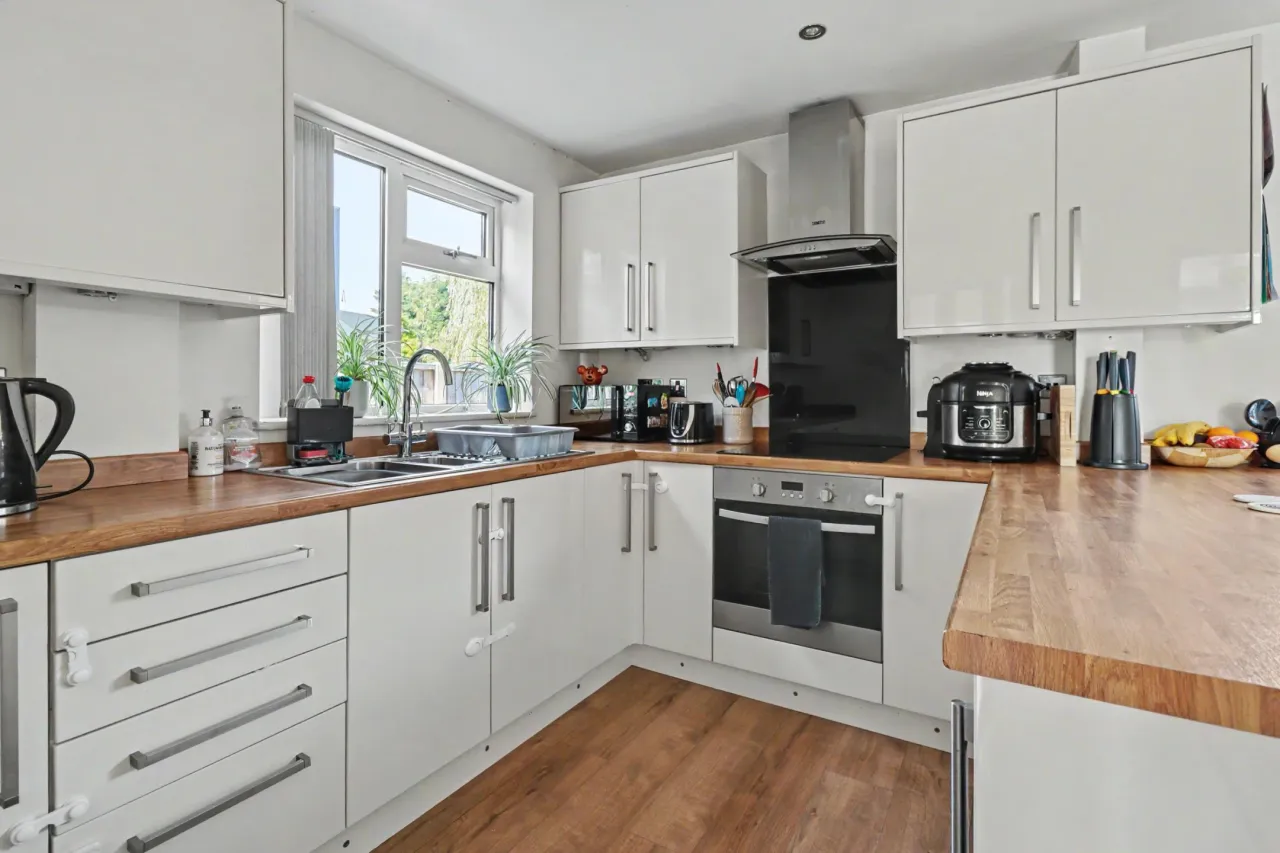 Tavistock Avenue, Stafford, photo 7