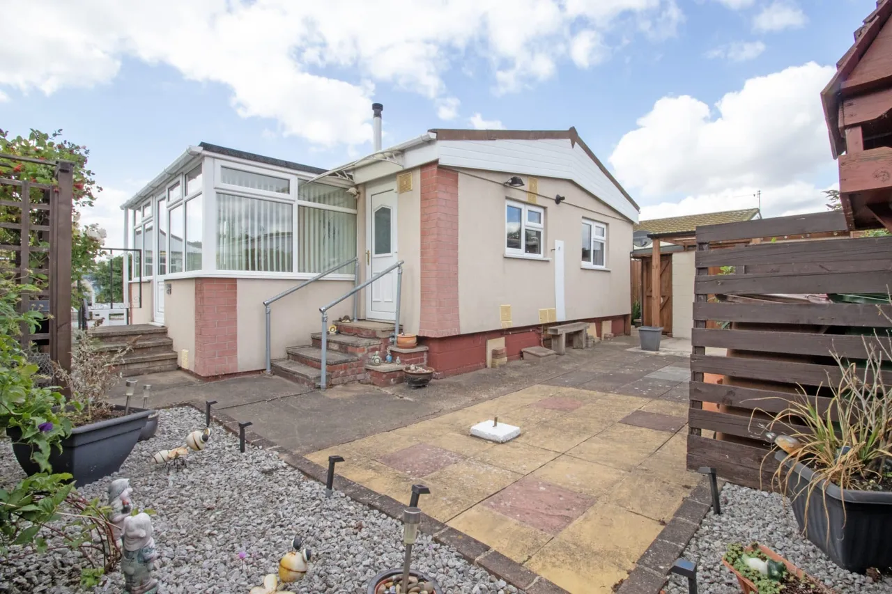 Fourth Avenue, Parklands Mobile Homes, DN17, photo 16