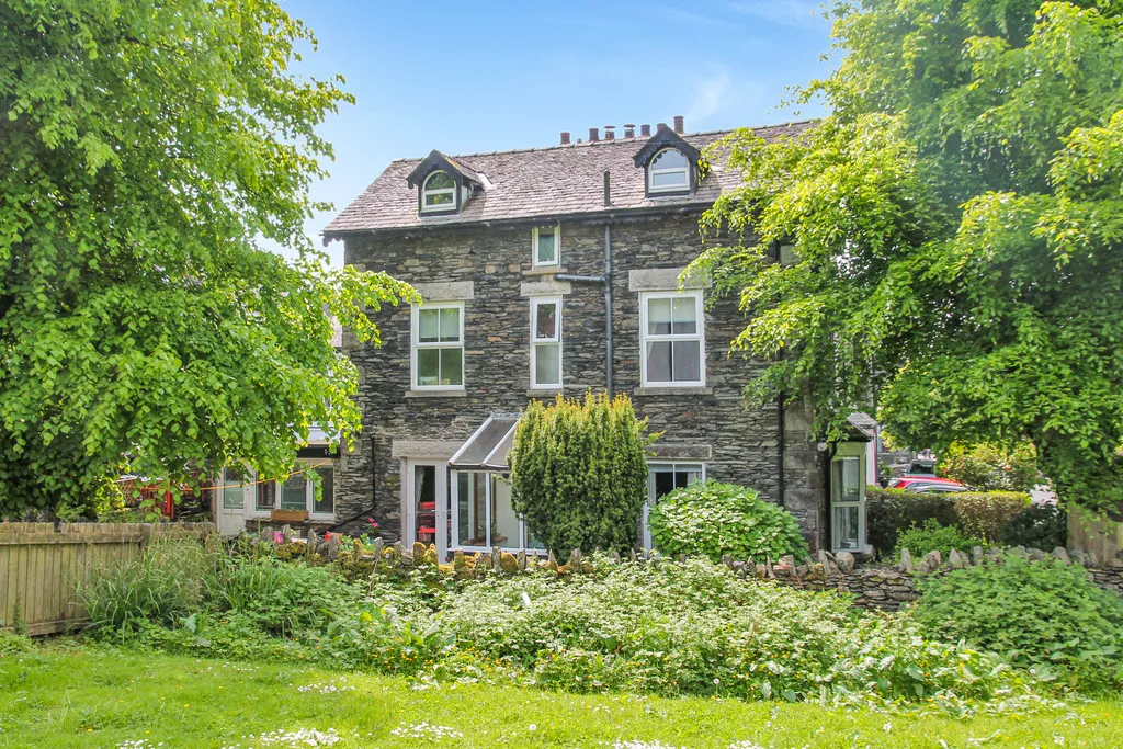 4 bed house for sale, Birch Street, Windermere, LA23