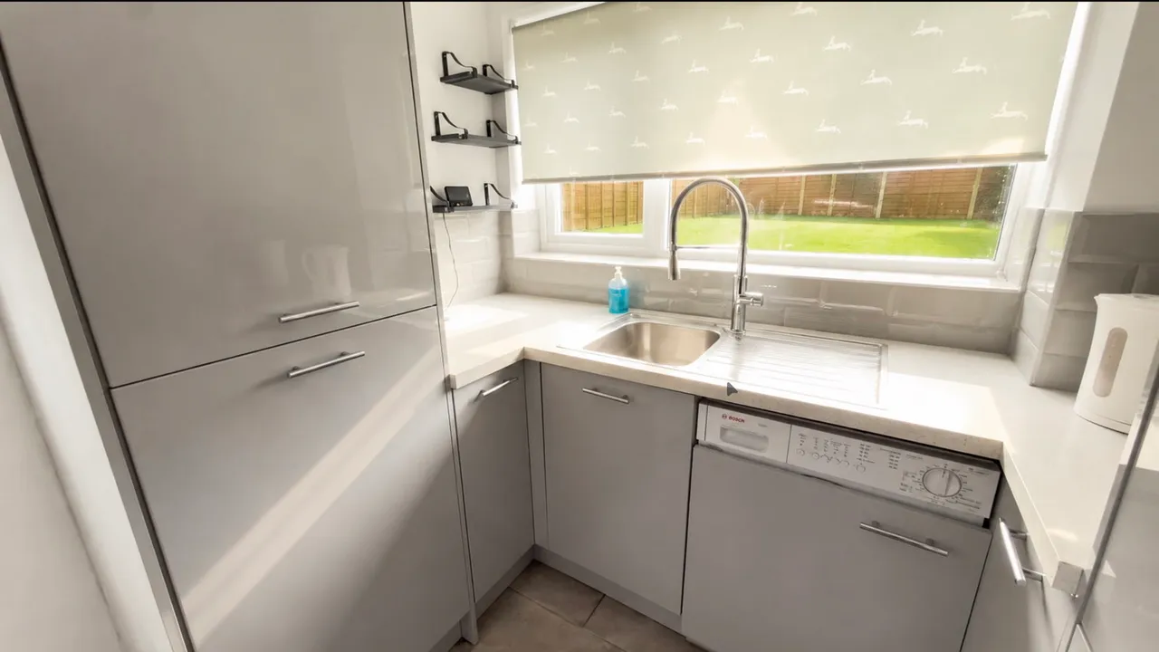 Baccara Grove, Bletchley, MK2, photo 5