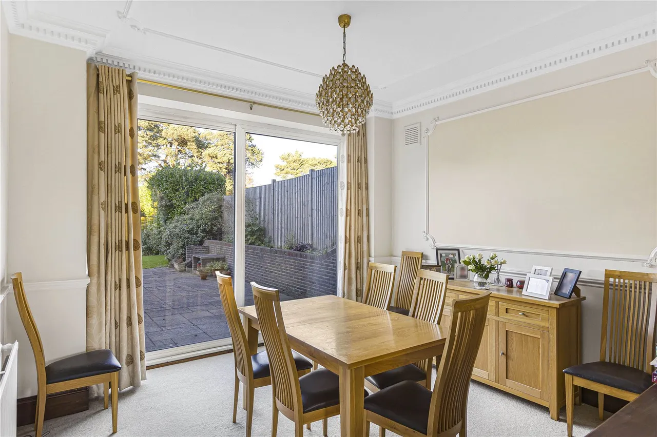 Brookmans Avenue, Brookmans Park, Hertfordshire, AL9 7QG, photo 8