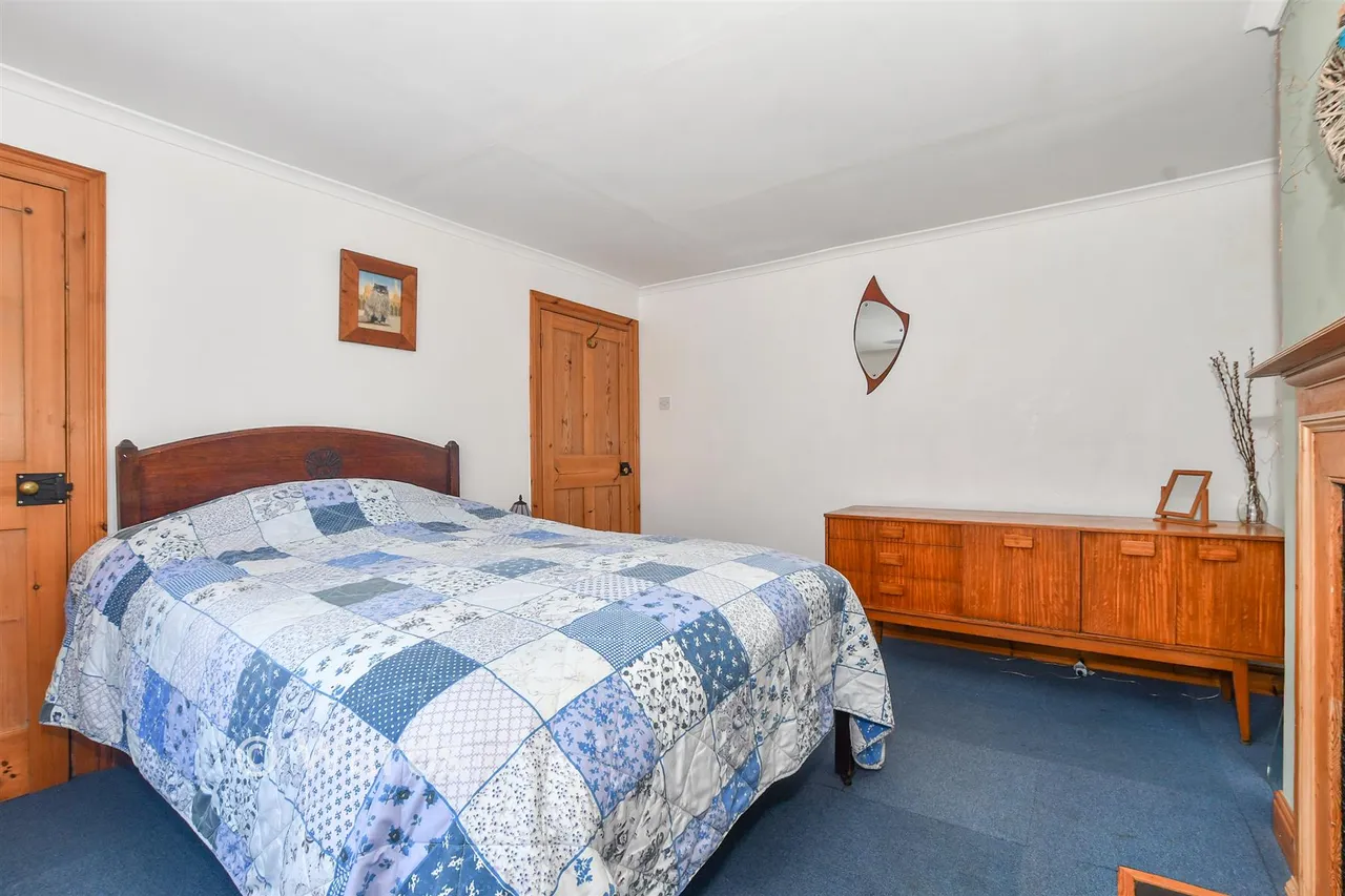 Oare Road, Faversham, ME13, photo 11