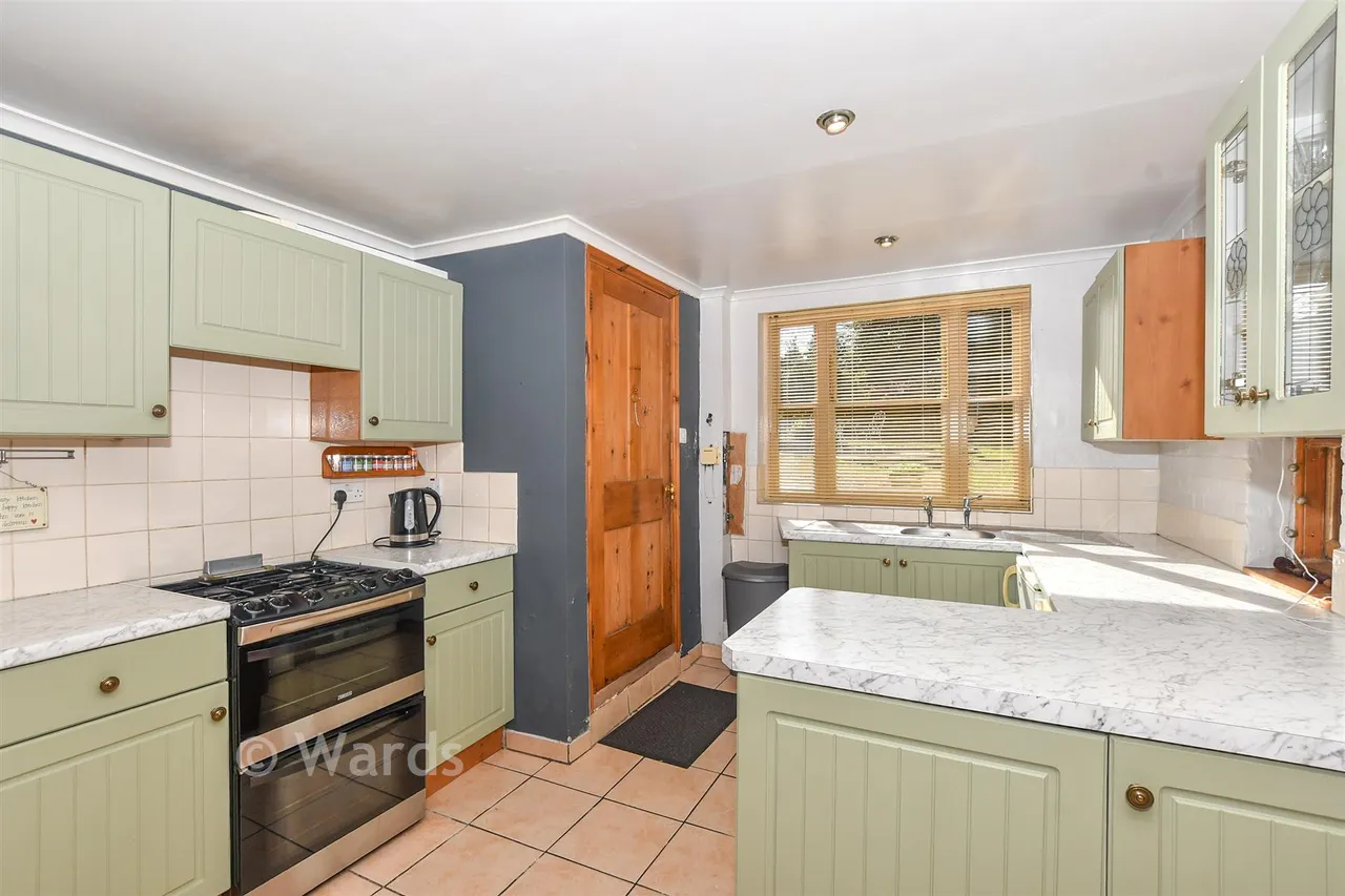 Oare Road, Faversham, ME13, photo 2