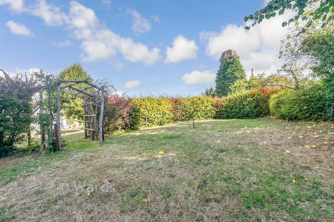 Oare Road, Faversham, ME13, photo 17