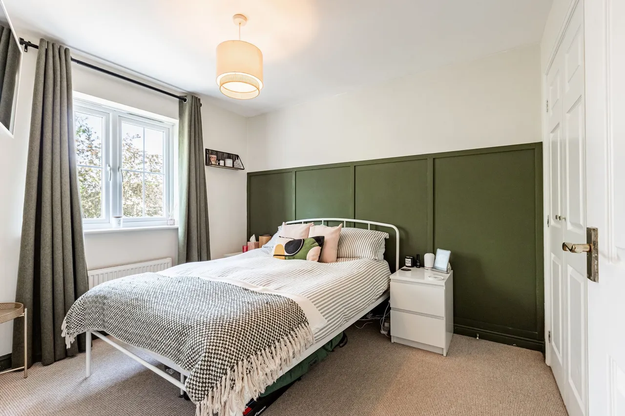 Beautifully Presented First-Floor Apa, photo 3