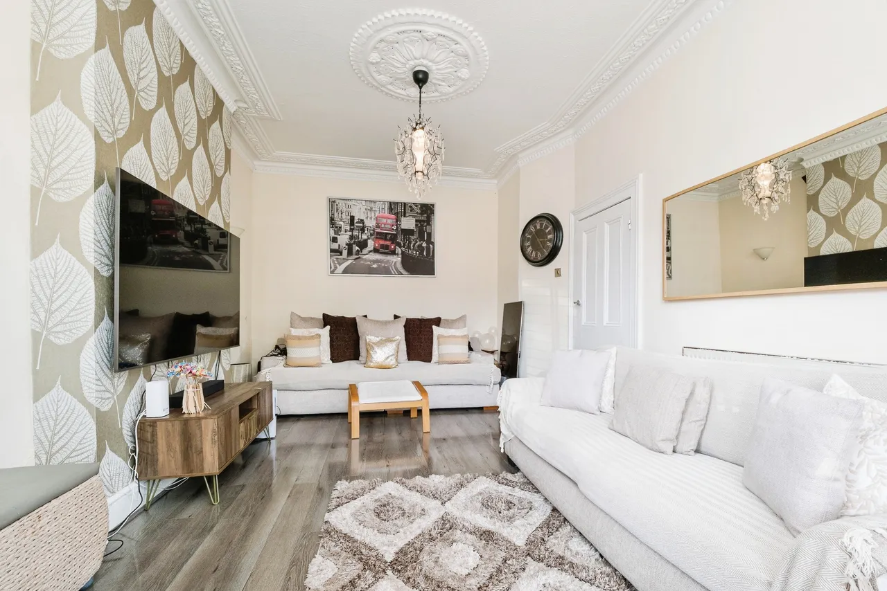 Windsor Road, London, E7, photo 42