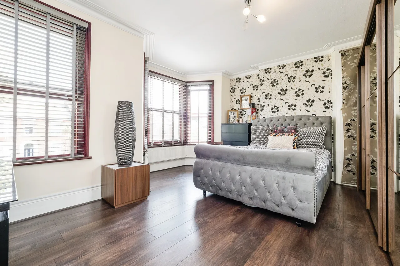 Windsor Road, London, E7, photo 19