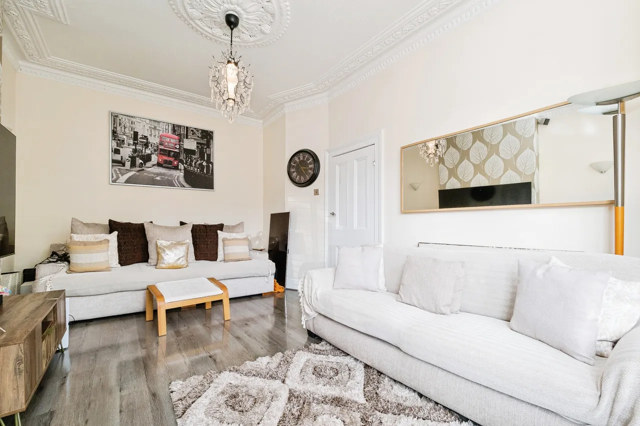 Windsor Road, London, E7, photo 5