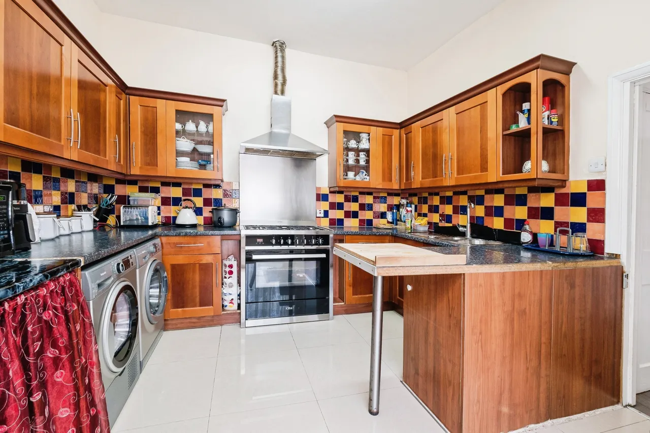 Windsor Road, London, E7, photo 9