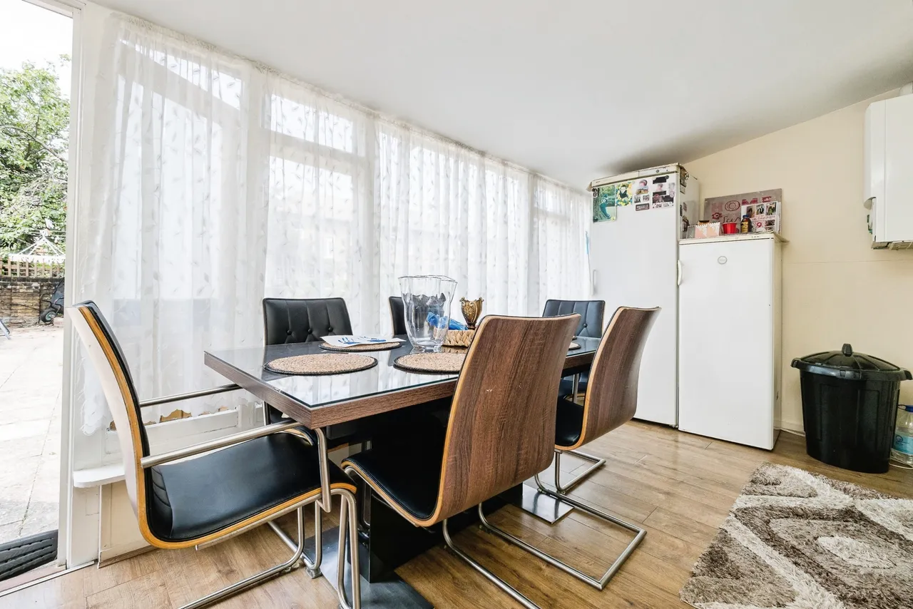Windsor Road, London, E7, photo 11