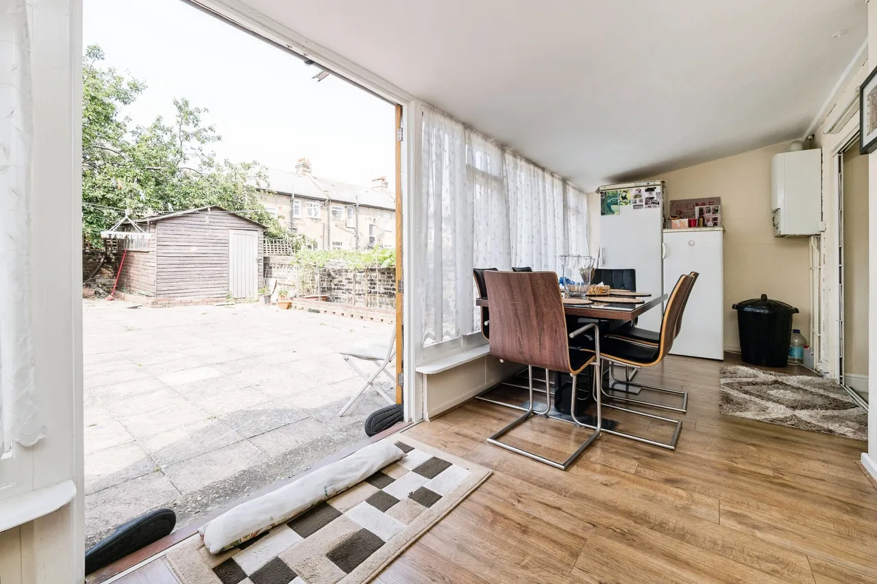 Windsor Road, London, E7, photo 12