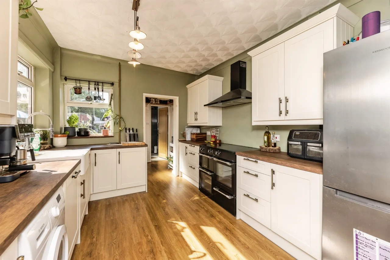 Barnsley Road, South Kirkby, Pontefract, photo 2