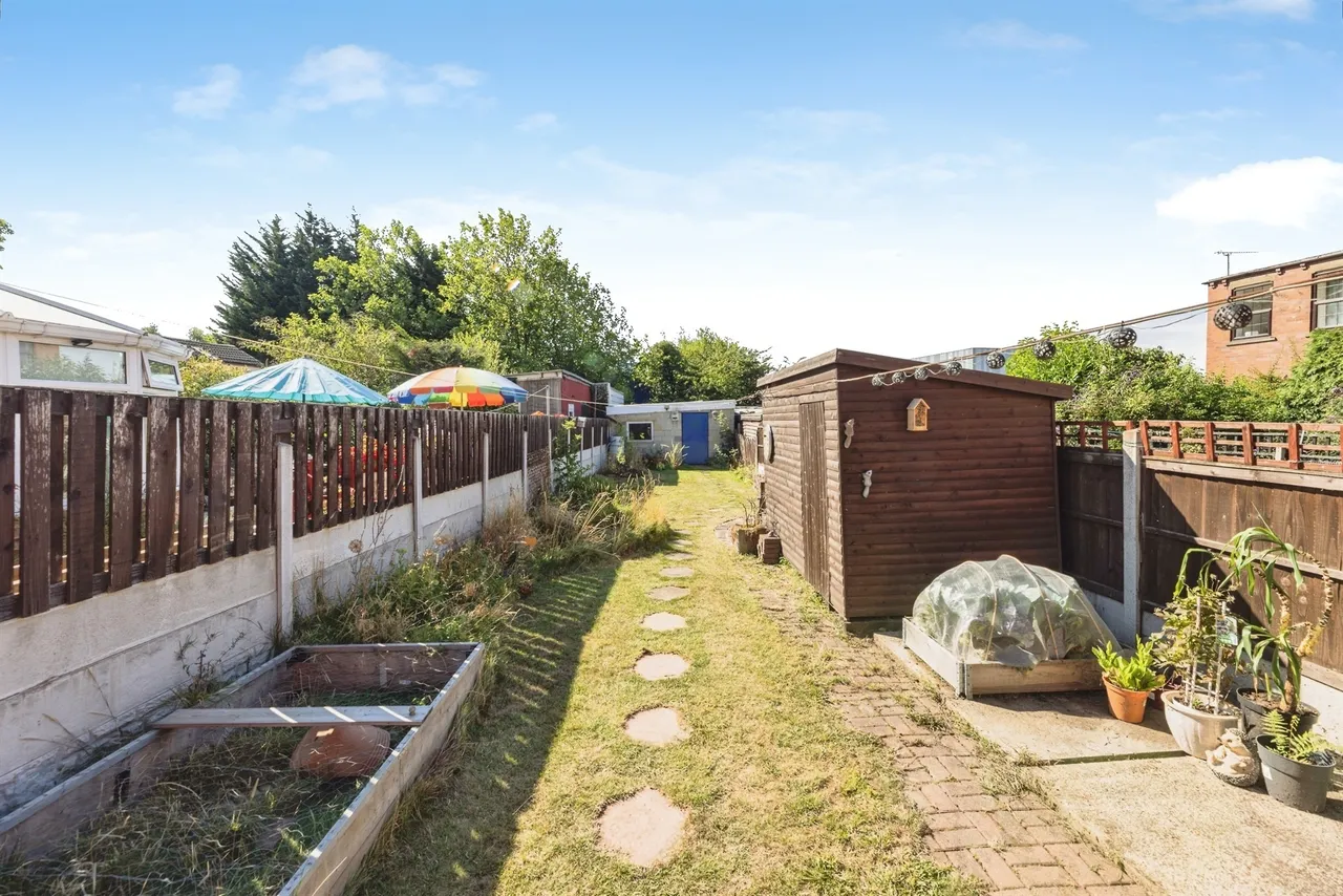 Barnsley Road, South Kirkby, Pontefract, photo 4