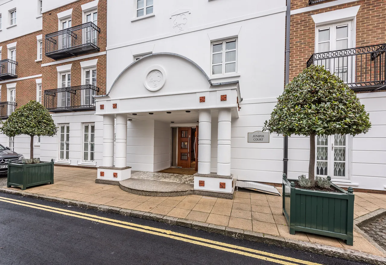 London, W8, photo 2