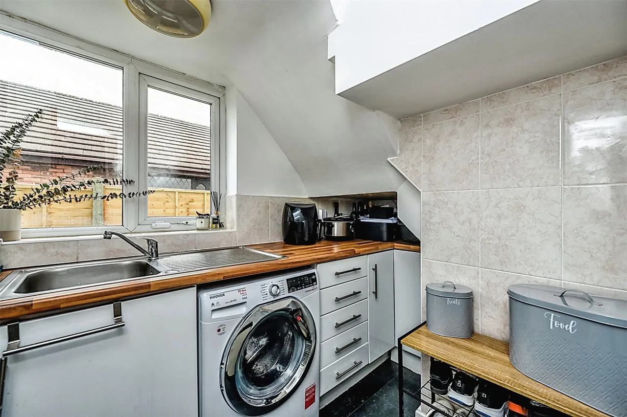 Park View, Thornton, L23, photo 7