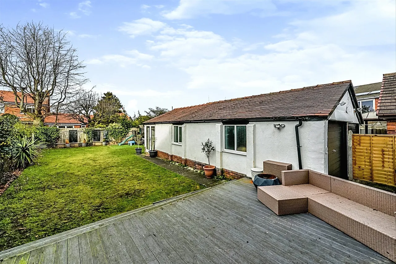 Park View, Thornton, L23, photo 14