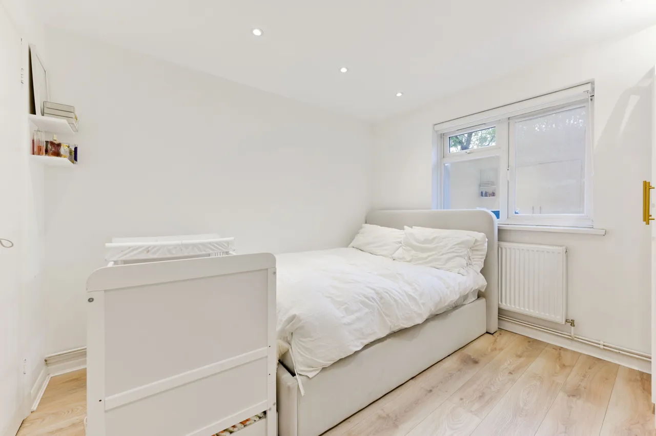 London, NW10, photo 5