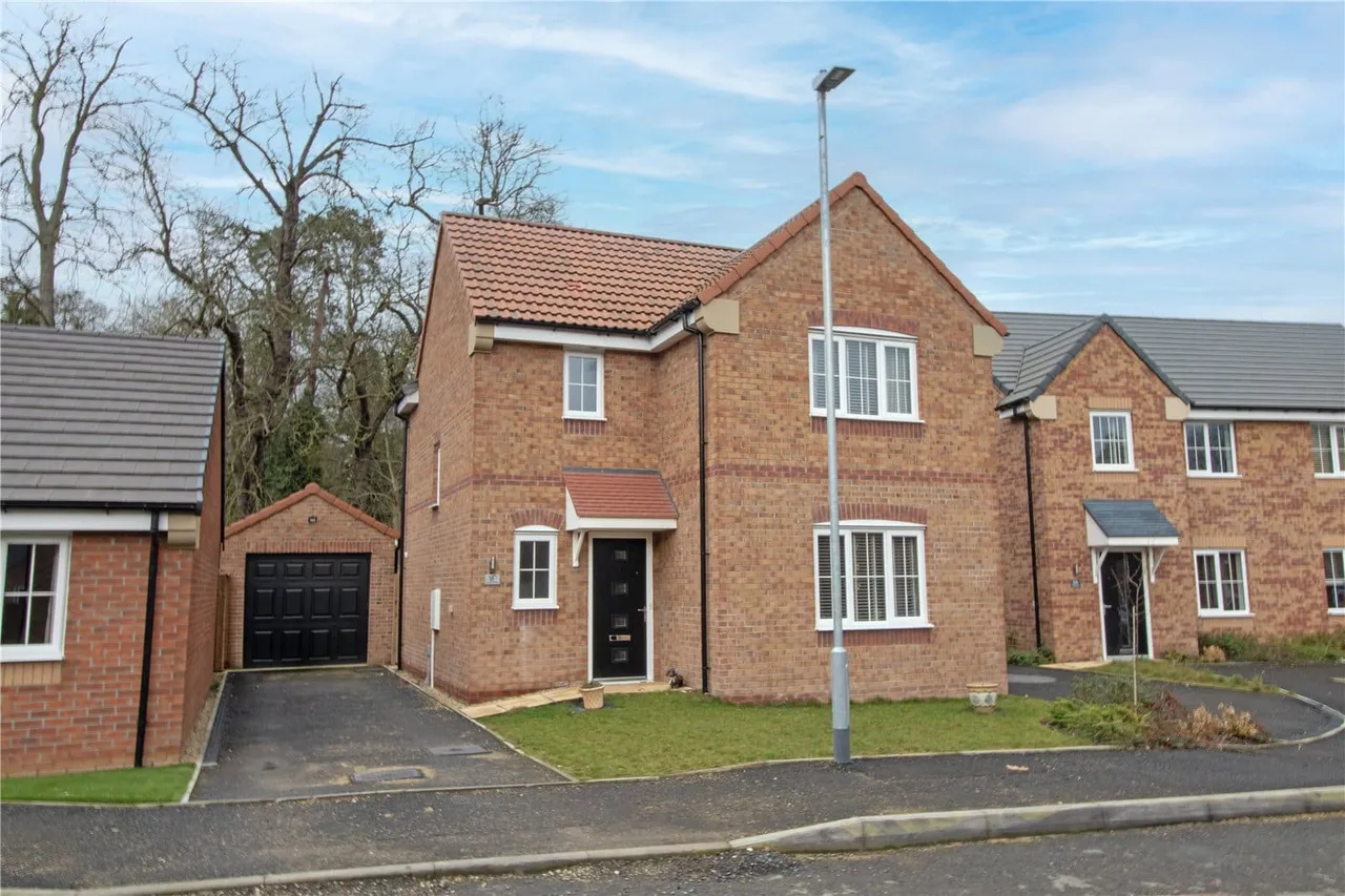 3 bed house for sale, Mulberry Close, Lea, DN21