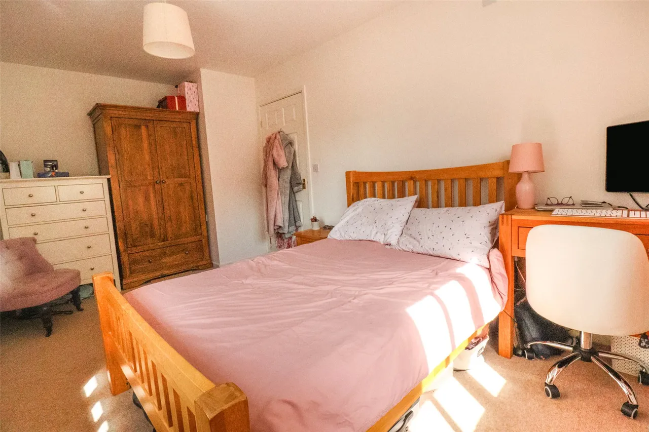 Whitchurch Road, Fleet, Hampshire, GU51 1ED, photo 5