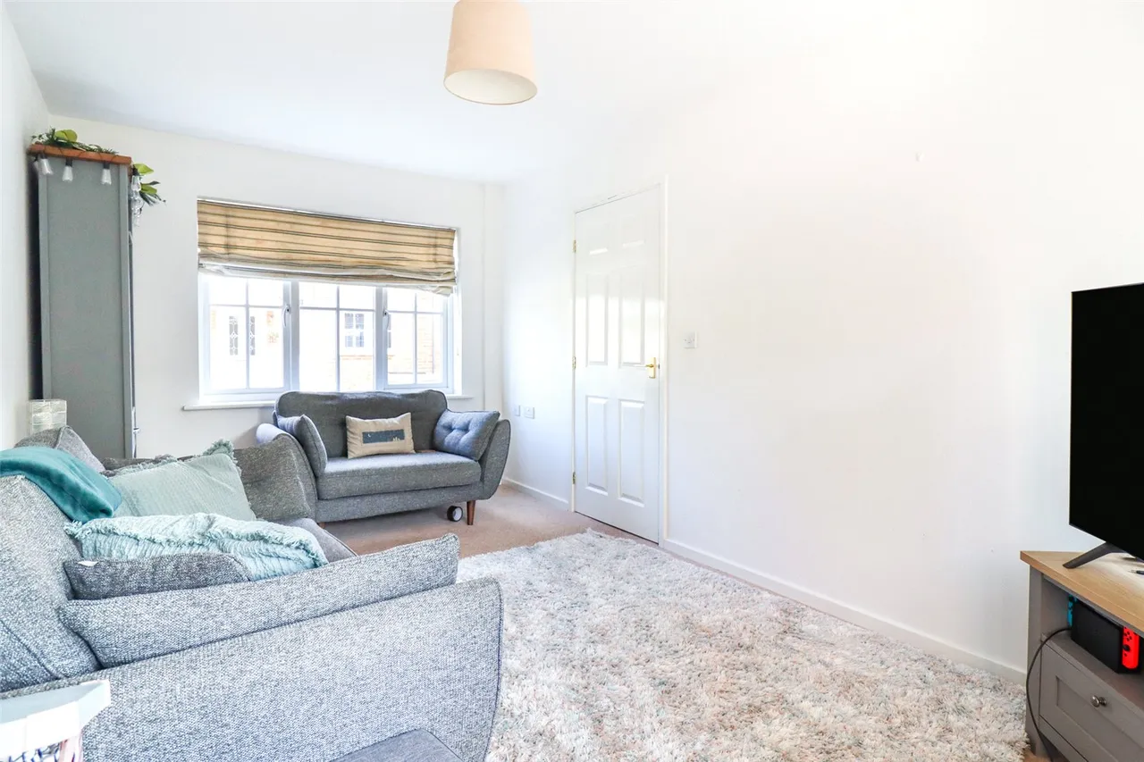 Whitchurch Road, Fleet, Hampshire, GU51 1ED, photo 6