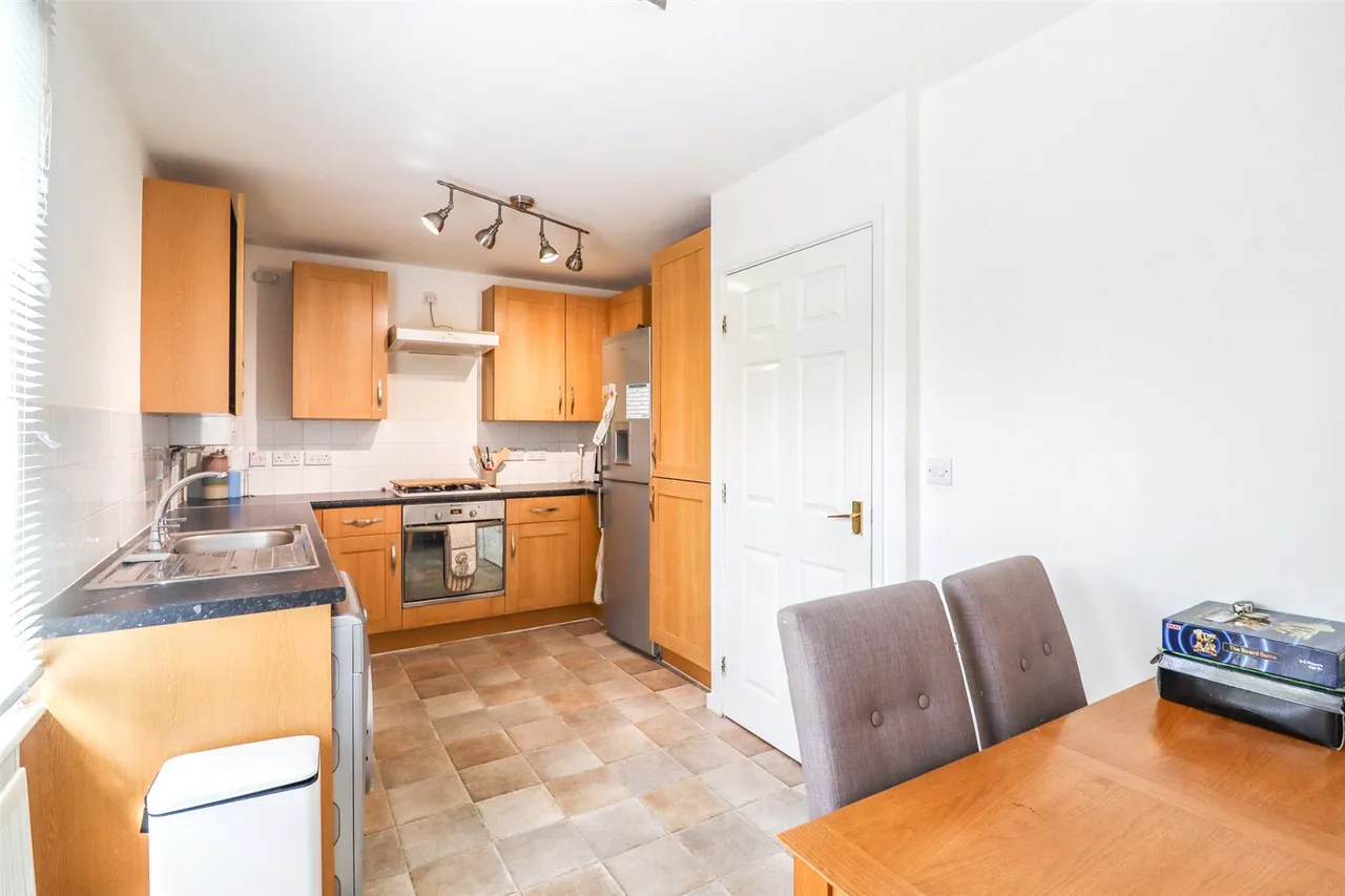 Whitchurch Road, Fleet, Hampshire, GU51 1ED, photo 12