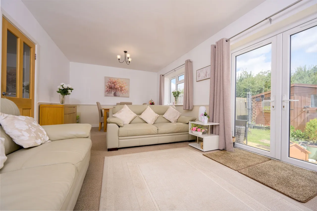 Bridge Road, Kettering, NN14, photo 4