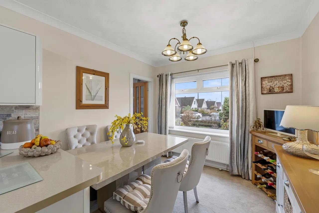 Highpool Close, Newton, SA3, photo 5