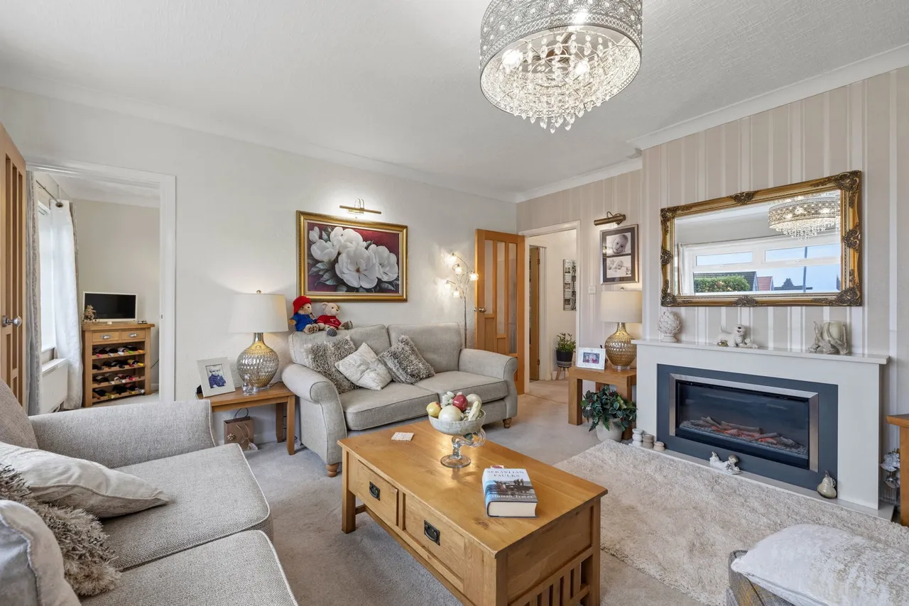 Highpool Close, Newton, SA3, photo 10