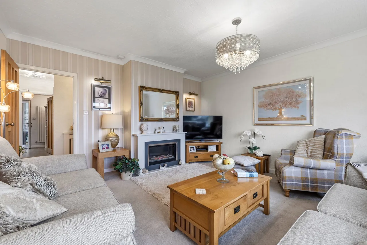 Highpool Close, Newton, SA3, photo 11