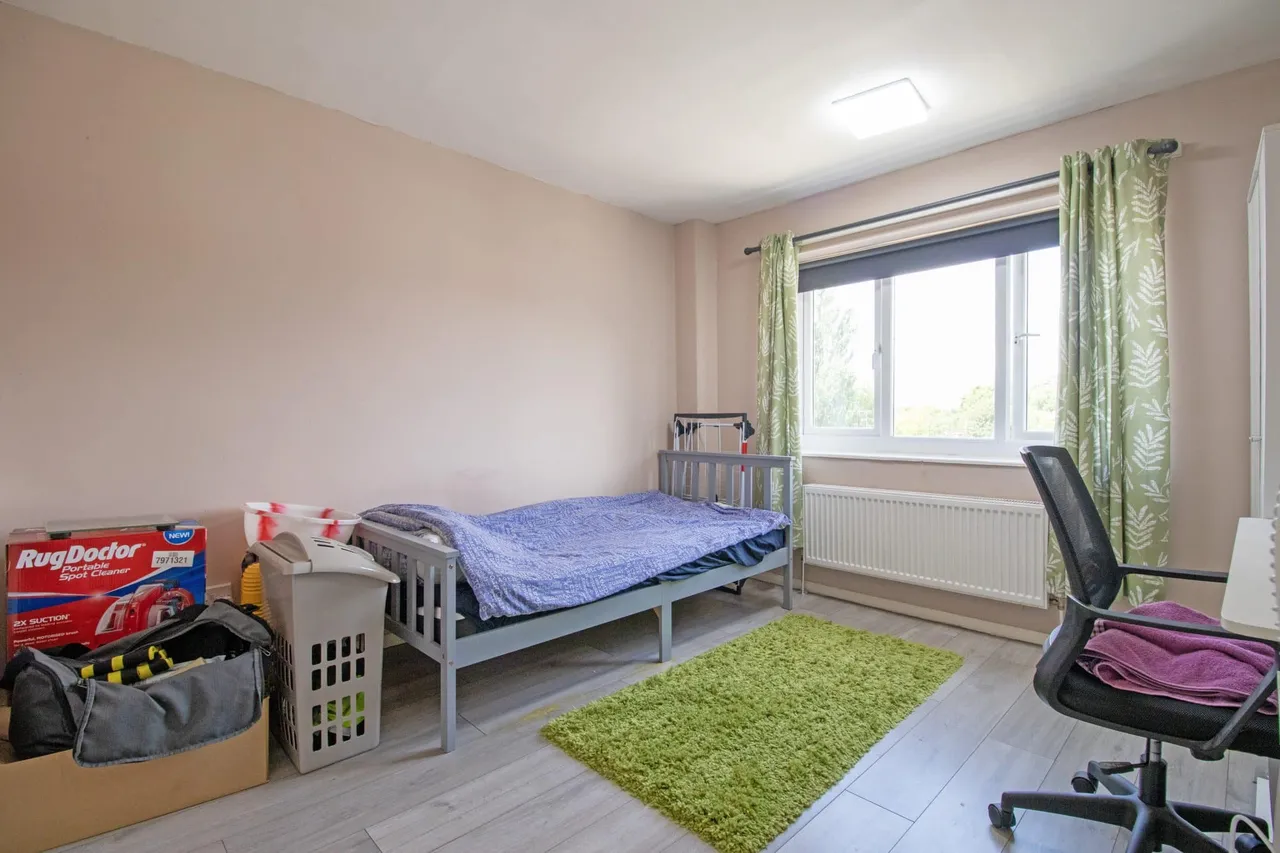 Salisbury Close, Scunthorpe, DN17, photo 9