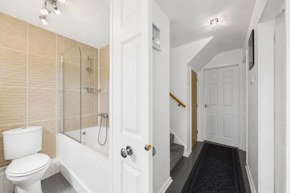 Avon Drive, Congleton, Cheshire, CW12, photo 9