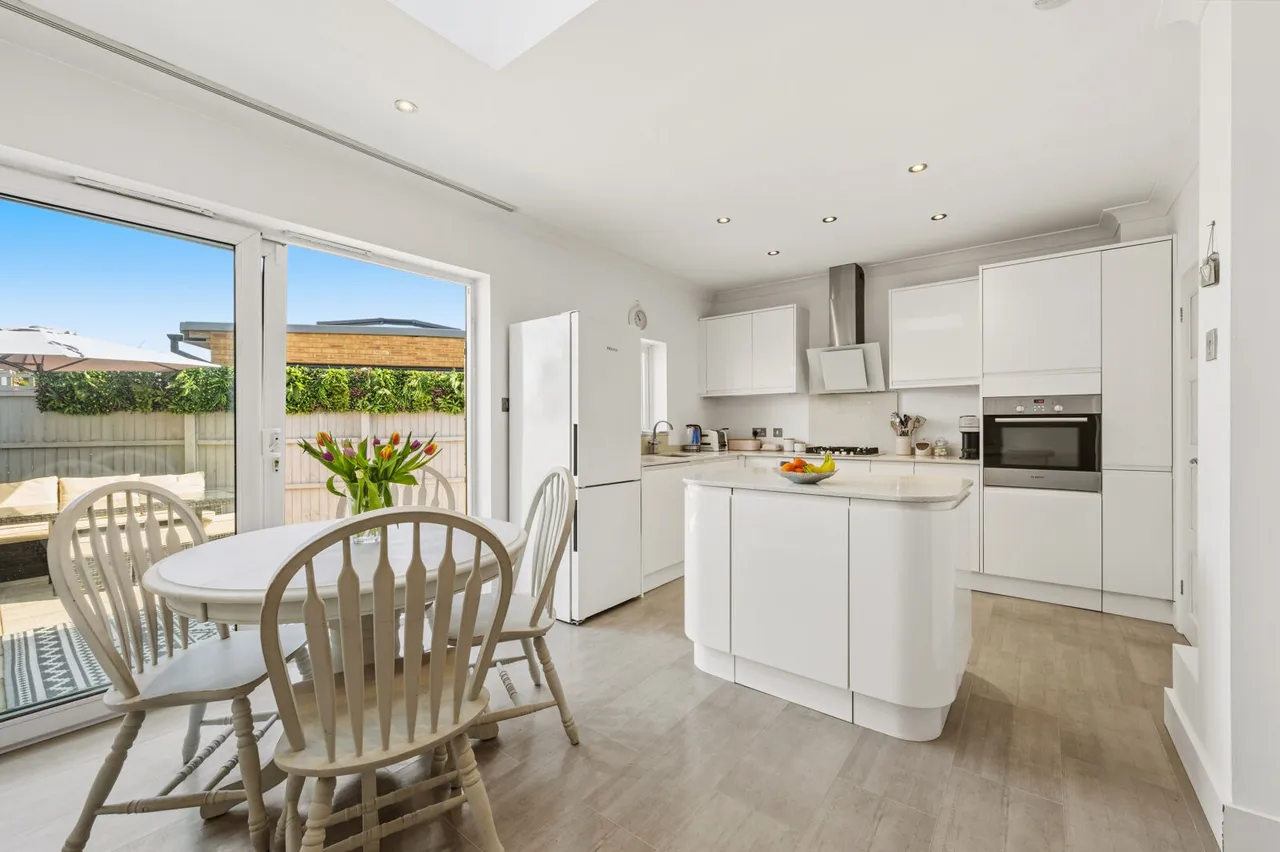 Monkleigh Road, Morden, SM4, photo 2