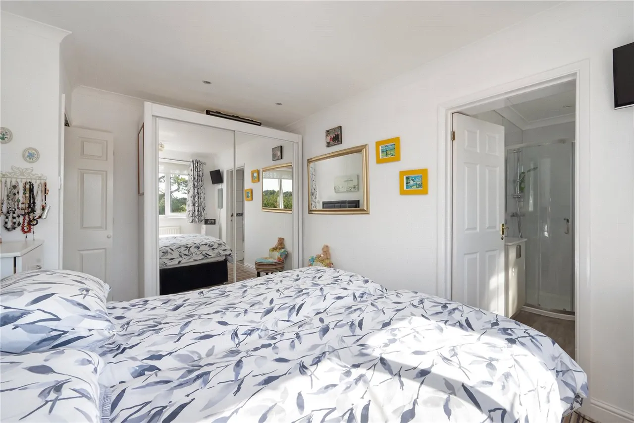 St. Vincent Road, St. Margarets-at-Cliffe, CT15, photo 12