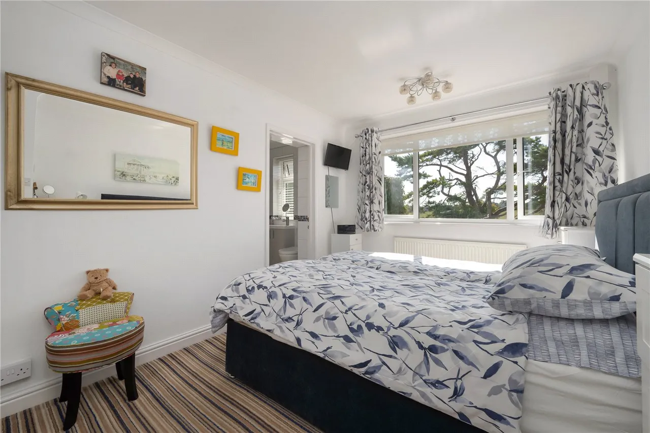 St. Vincent Road, St. Margarets-at-Cliffe, CT15, photo 13