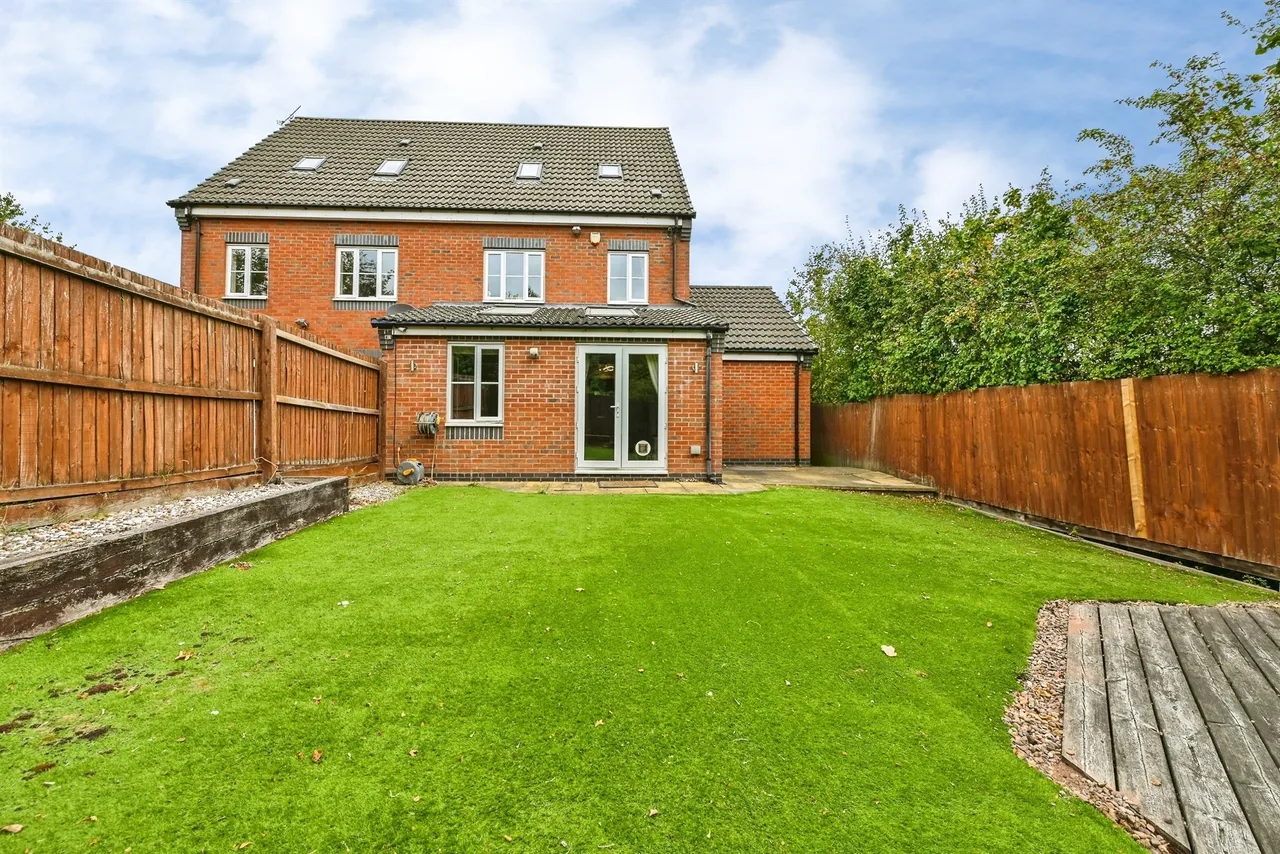 Bacon Close, Giltbrook, NG16, photo 18