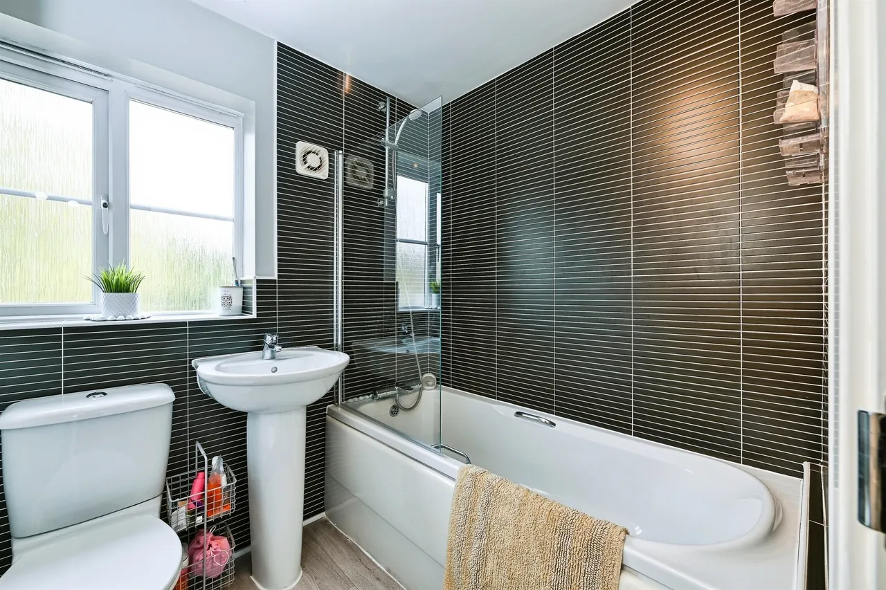 Bacon Close, Giltbrook, NG16, photo 13