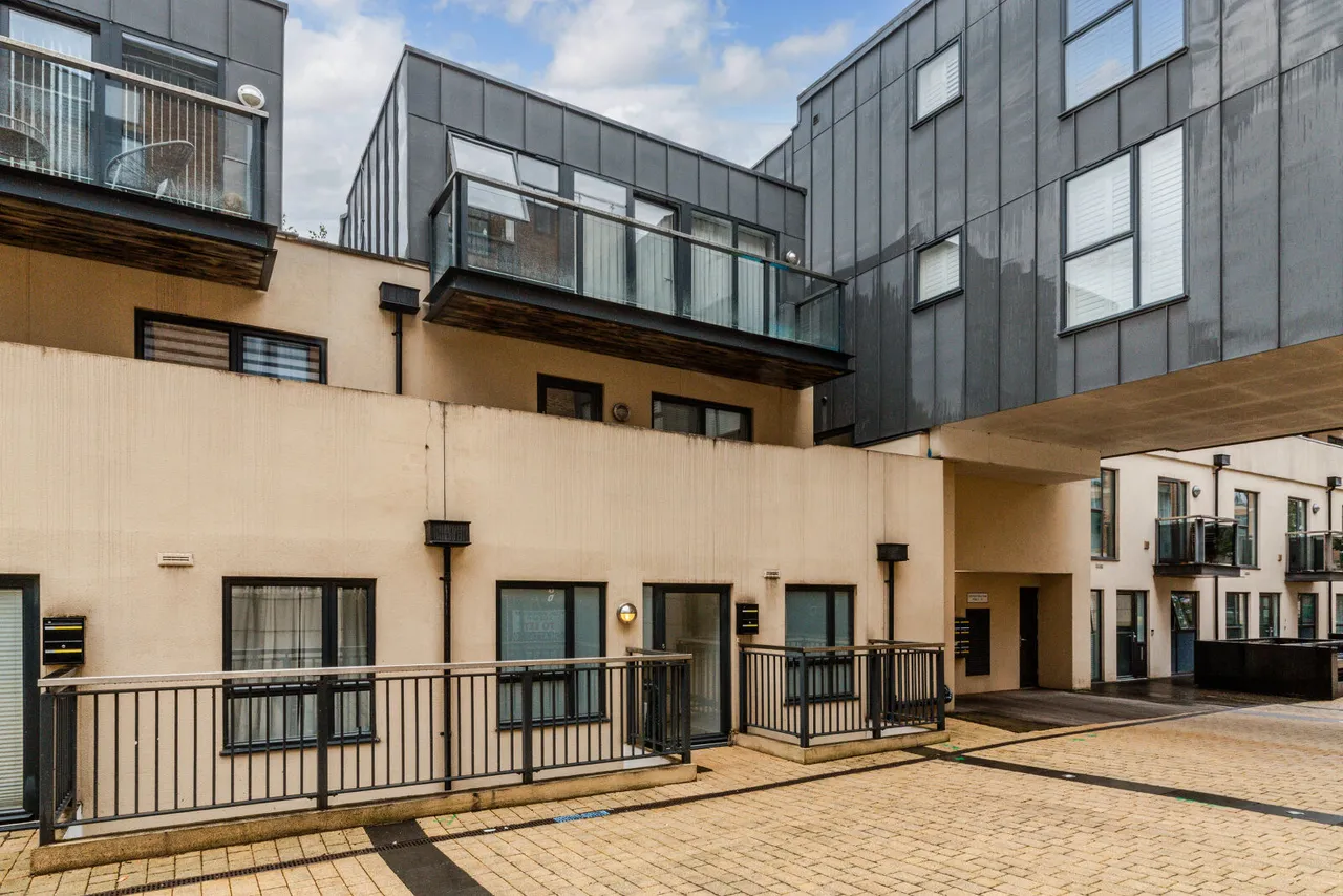 Old Post Office Walk, Surbiton, KT6, photo 14