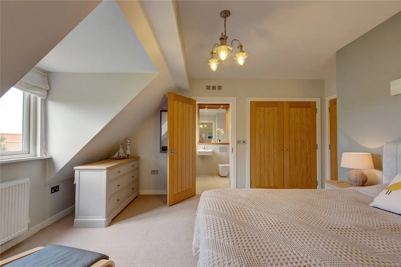 Brightwell Close, Blakeney, NR25, photo 23