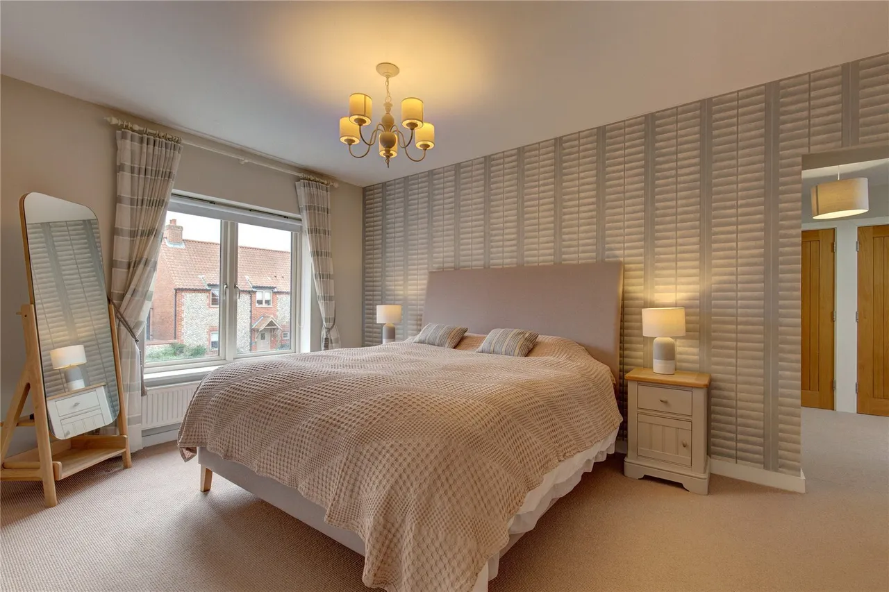Brightwell Close, Blakeney, NR25, photo 15