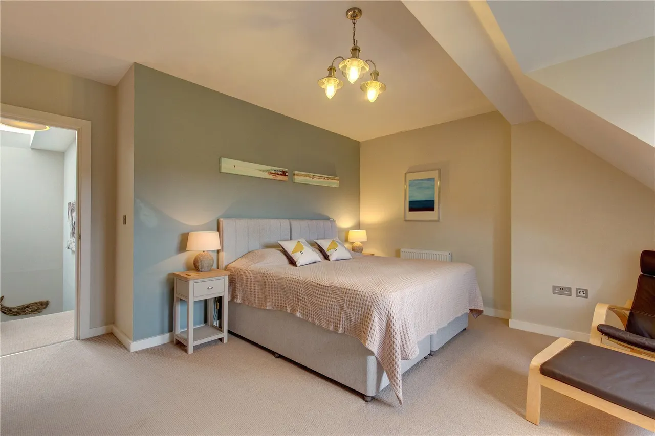 Brightwell Close, Blakeney, NR25, photo 18