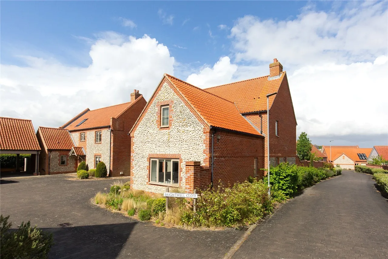 Brightwell Close, Blakeney, NR25, photo 27