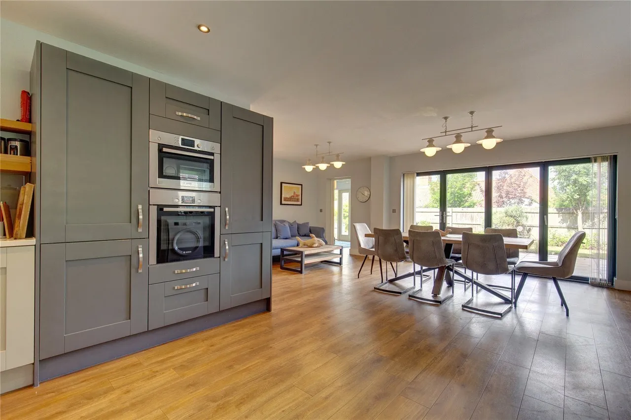 Brightwell Close, Blakeney, NR25, photo 6