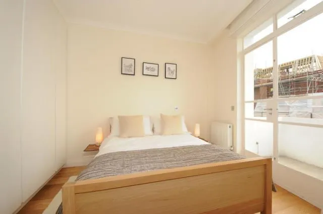 Prince Albert Road, London, NW8, photo 8
