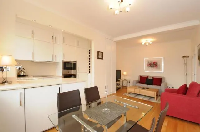 Prince Albert Road, London, NW8, photo 6