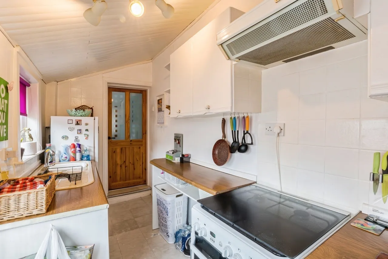 Grenfell Avenue, Blackpool, FY3, photo 9