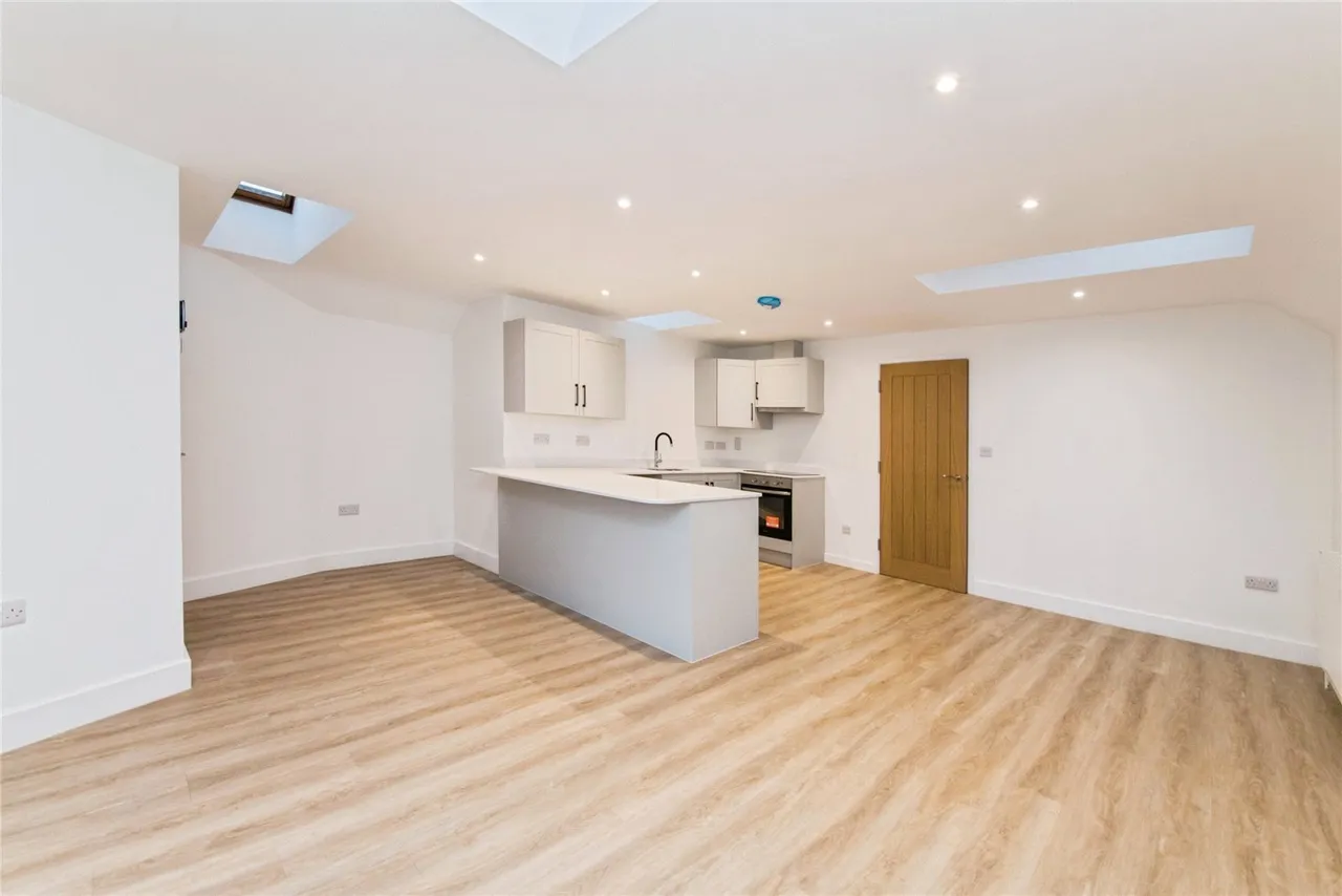 Kerslakes Court, Honiton, EX14, photo 9