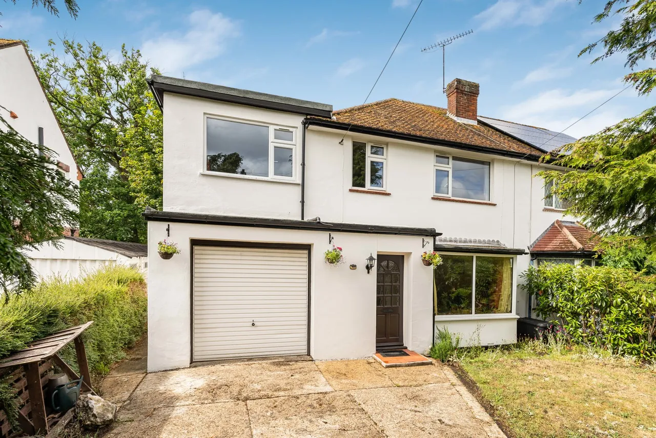 Cabrera Avenue, Virginia Water, GU25, photo 6