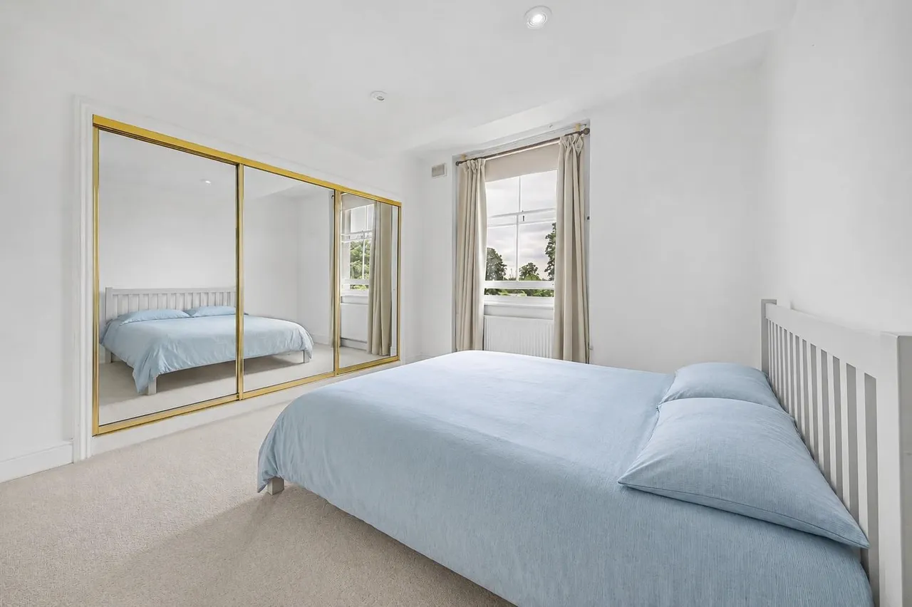Upper Park Road Belsize Park, London NW3 2UP, photo 4
