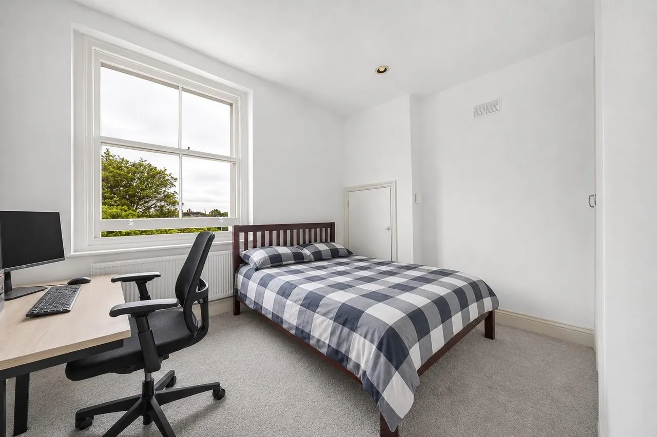 Upper Park Road Belsize Park, London NW3 2UP, photo 5